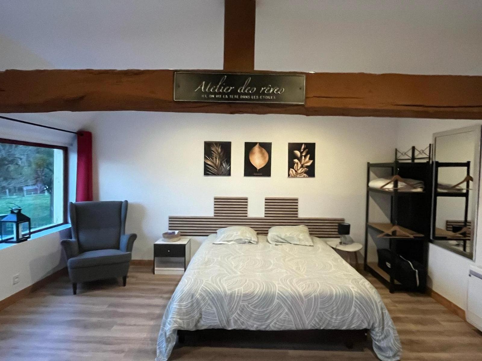 Gite "La Renaudaie" - Piscine Juvigny Les Vallees Esterno foto